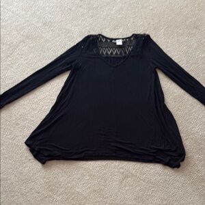 American Rag/ Women’s tops/ Black Asymmetrical Long Sleeve Tunic